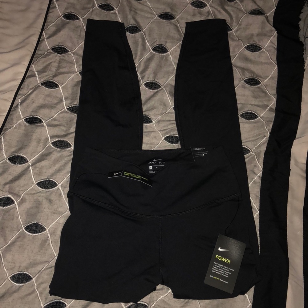 Nike leggings